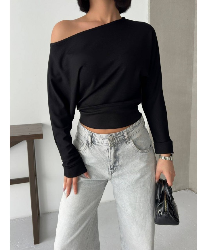 220806 BLACK BLOUSE 