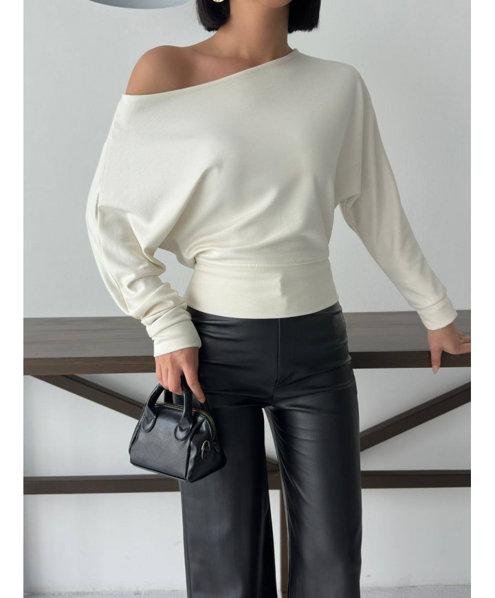 220807 WHITE BLOUSE 