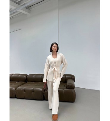 220965 BEYAZ TAKIM T...