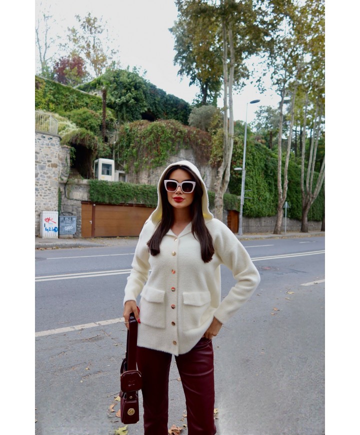 221192 BEYAZ HIRKA TRİKO
