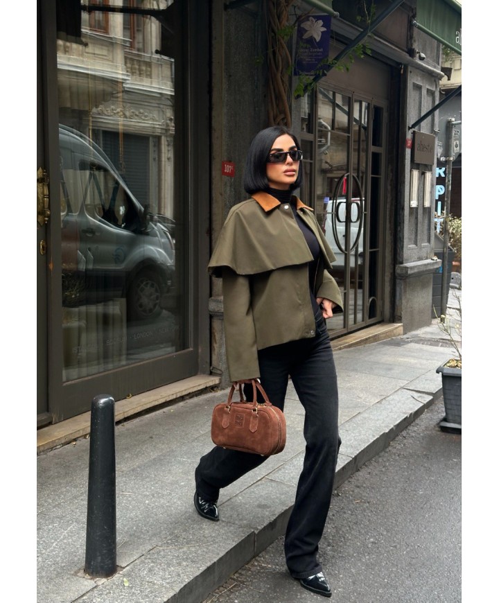 221235 KHAKI Mont-Caban