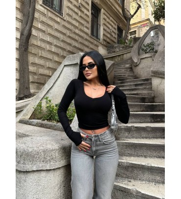 221384 SİYAH BLUZ...