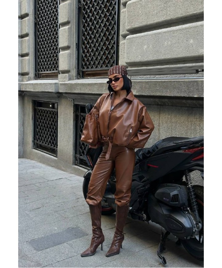 221647 KAHVE MONT-KABAN DERİ KUMAŞ