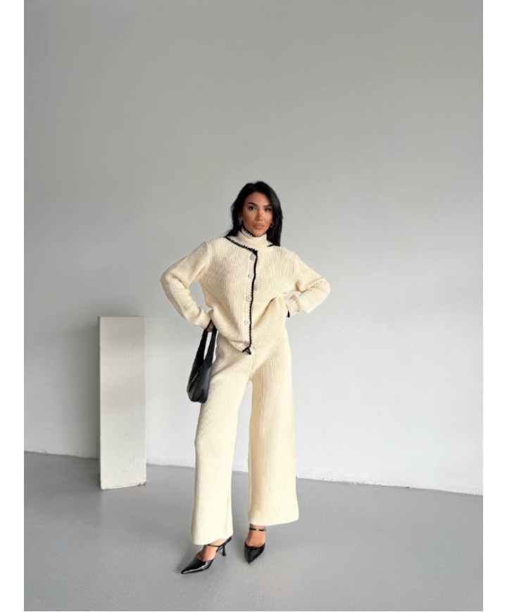 221832 KREM TAKIM TRİKO