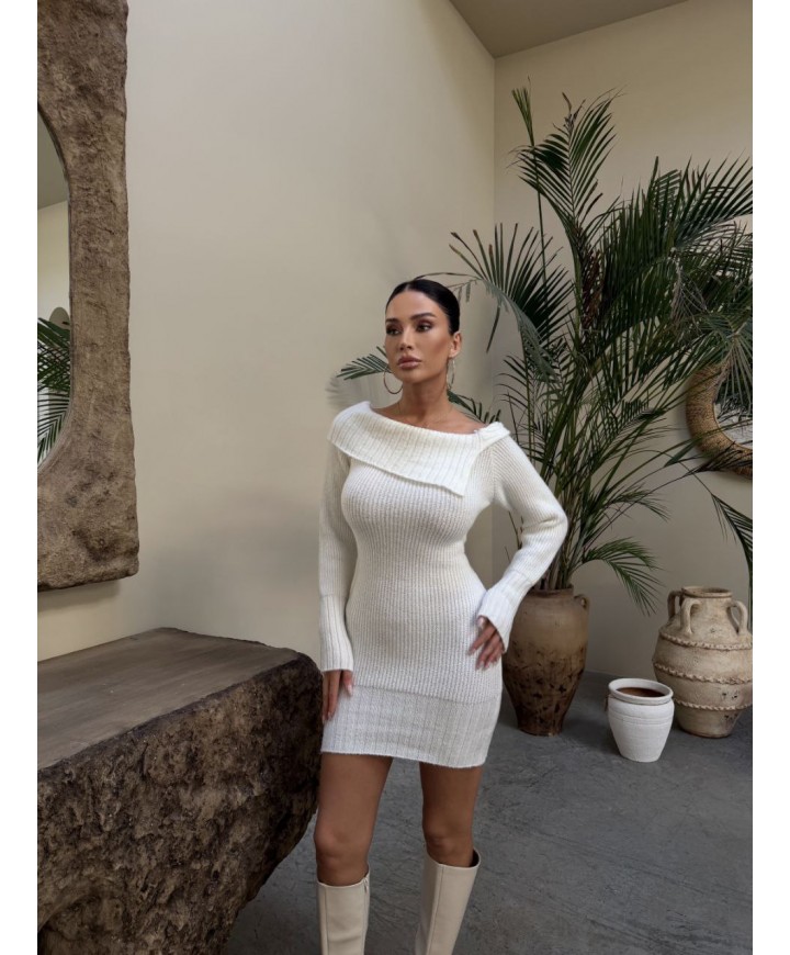 221893 WHITE DRESS KNITWEAR