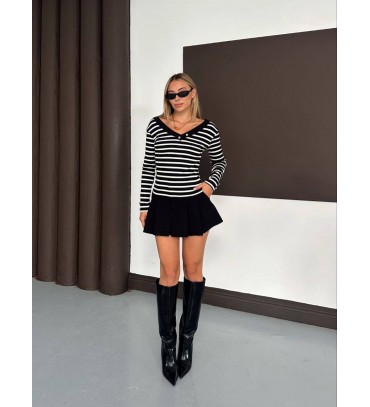 221941 SİYAH KAZAK K...