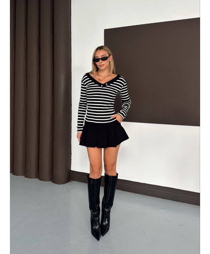 221941 BLACK JUMPER CAMISOLE