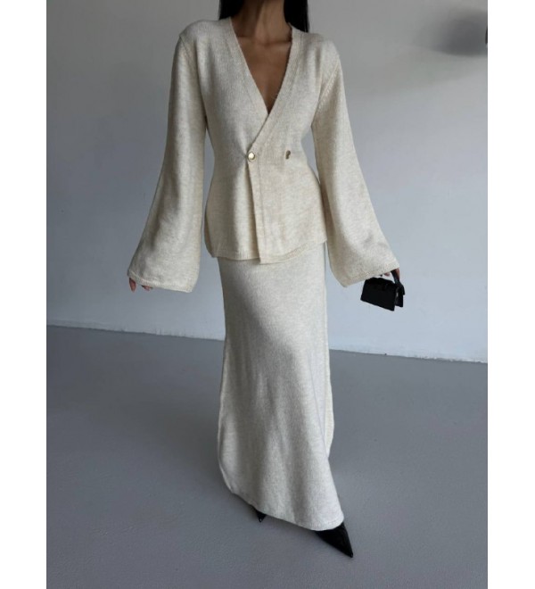 221983 EKRU TAKIM TRİKO EKRU