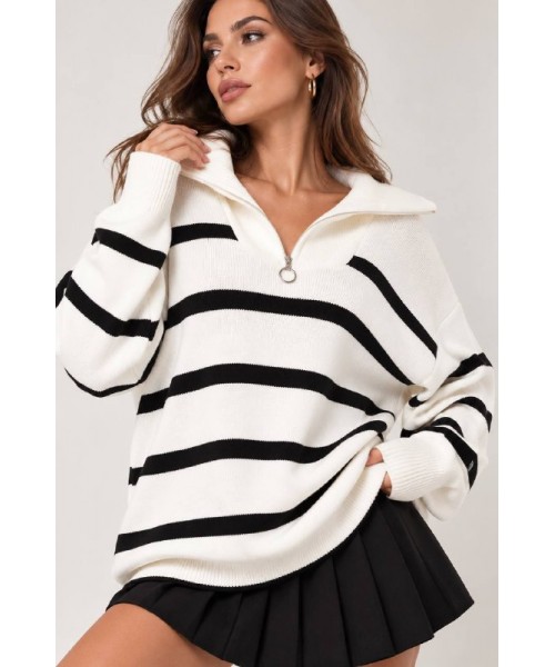 WHITE JUMPER 