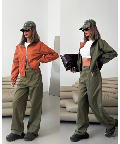 KHAKI 